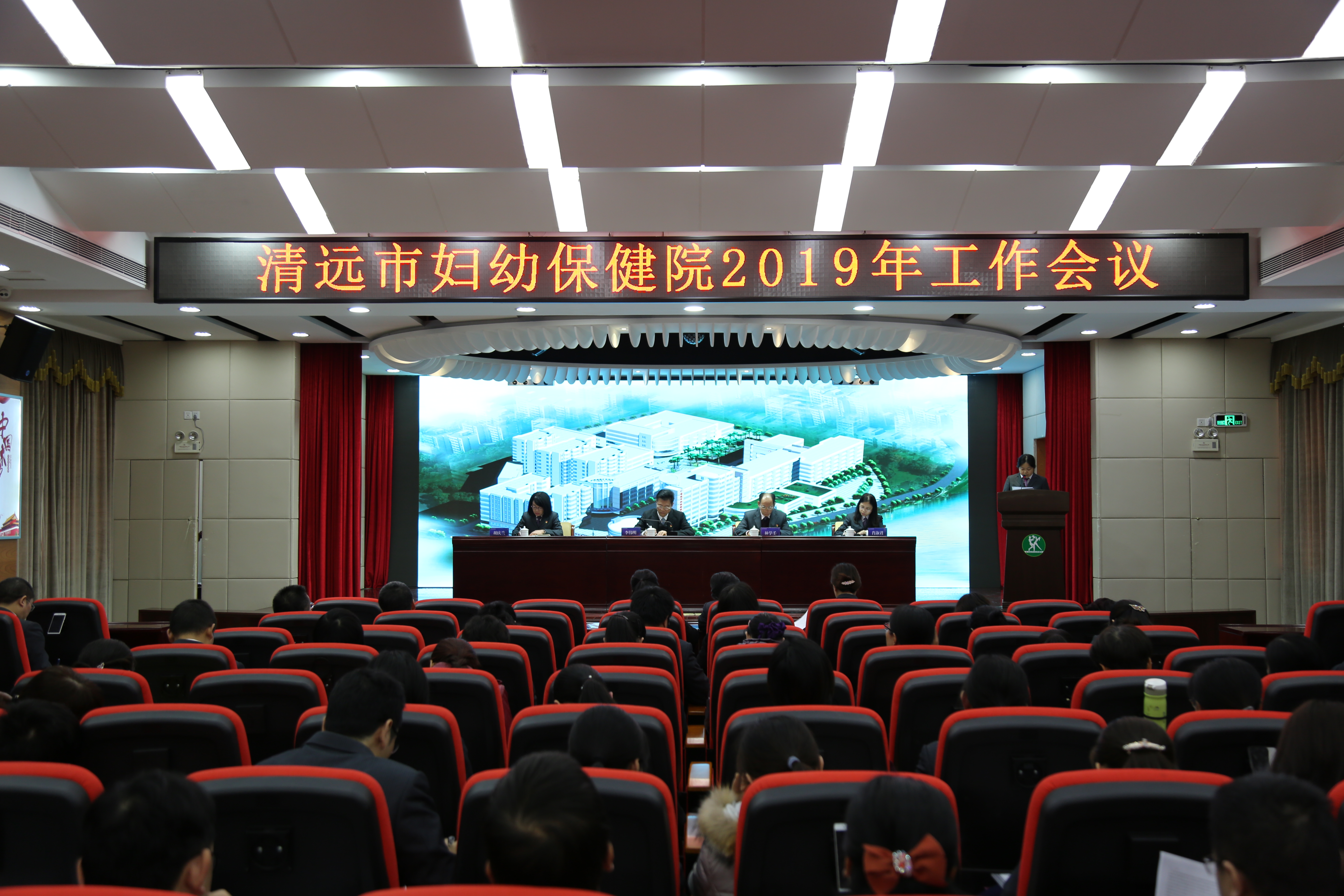 2L4A2742.JPG