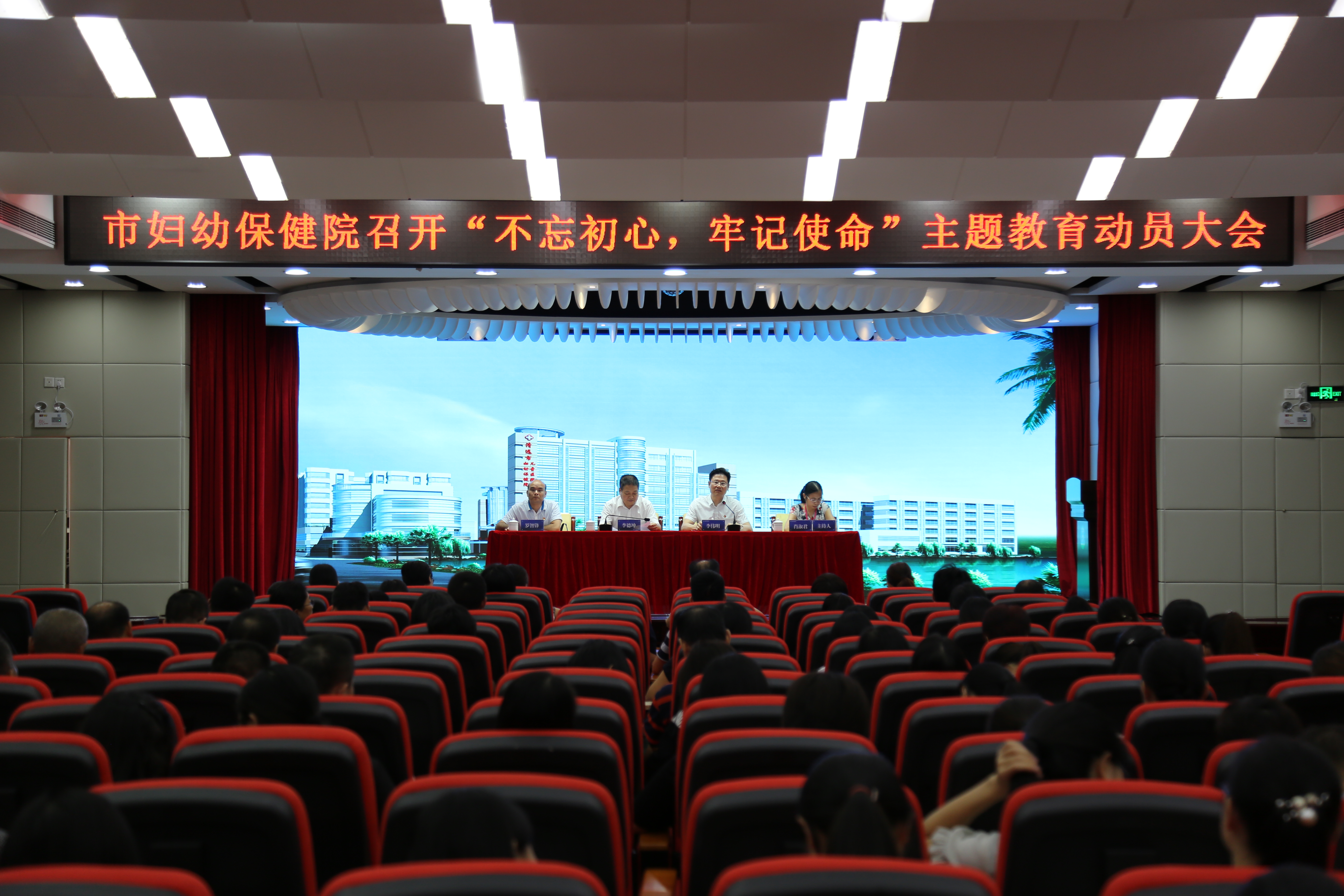 2L4A9043.JPG